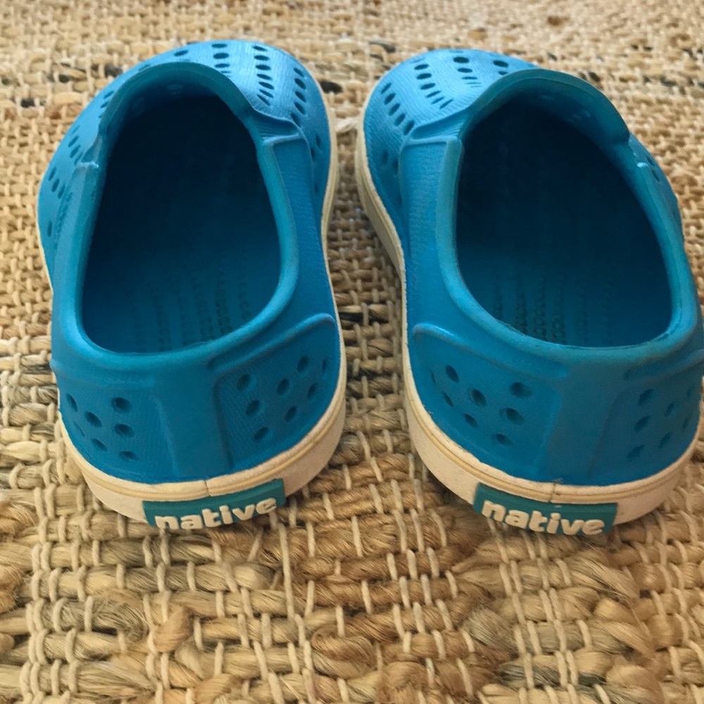 Native Shoes - Picture 6 of 7